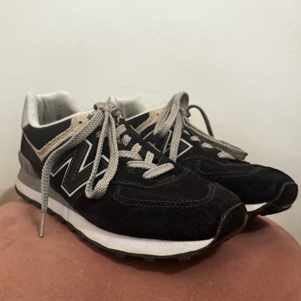 New Balance 574 Black/Grey Sneakers Size 8